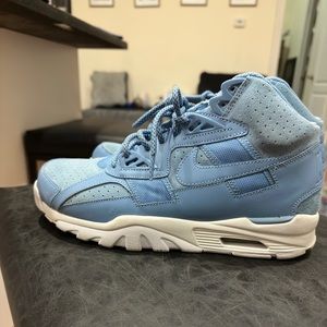 Nike “Bo Jackson” (Mens- Size 9.5)